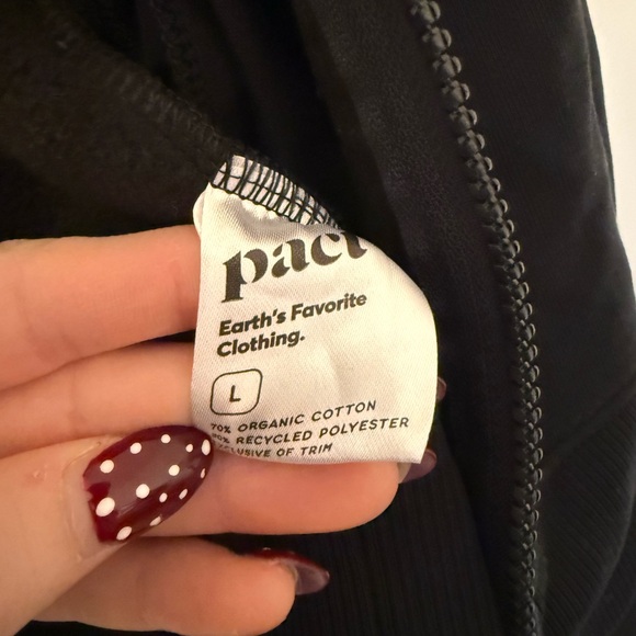 Womens PACT Organic Cotton Black Brushed Fleece
Courtside Hoodie Size L - Picture 5 of 8